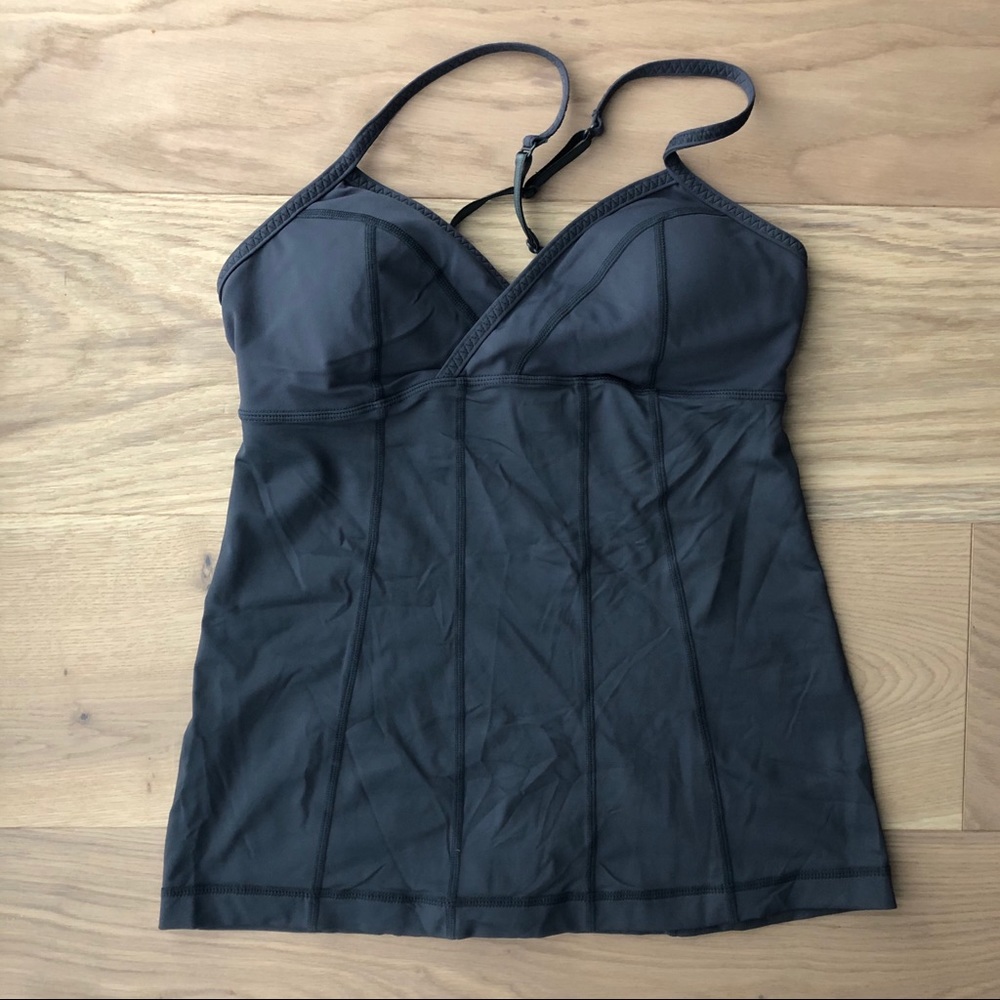 Lululemon tank top size 6